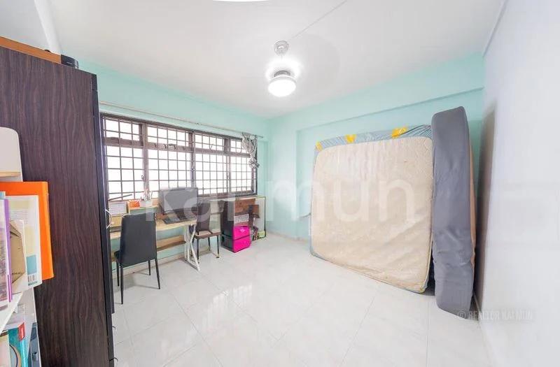4 Room (4A) HDB for Sale in  719 Woodlands Avenue 6 - Image 5